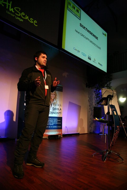 Me pitching the SixthSense project